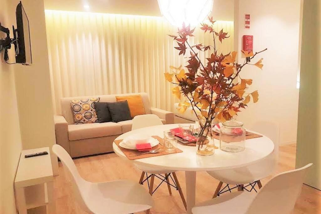 Sweet Apartments Downtown วีลาโนวา เจ ฟามาลีเกา ภายนอก รูปภาพ